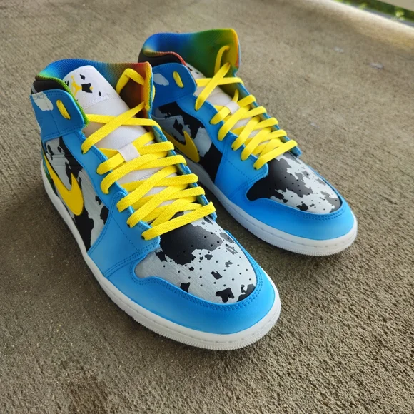 Custom Jordan's 1s - Picture 3 of 10